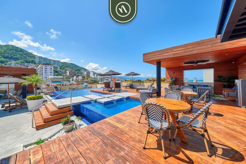 Luxury 1 Bedroom In The Heart Of Romantic Zone Apartment *