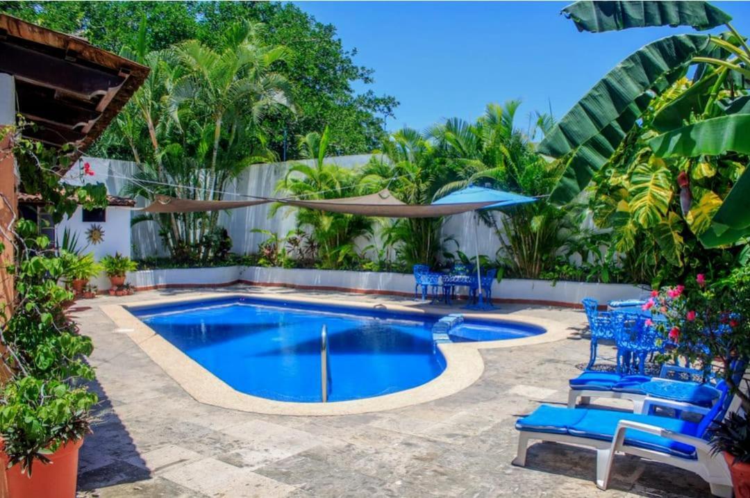 Guest house Casa Flores 3*