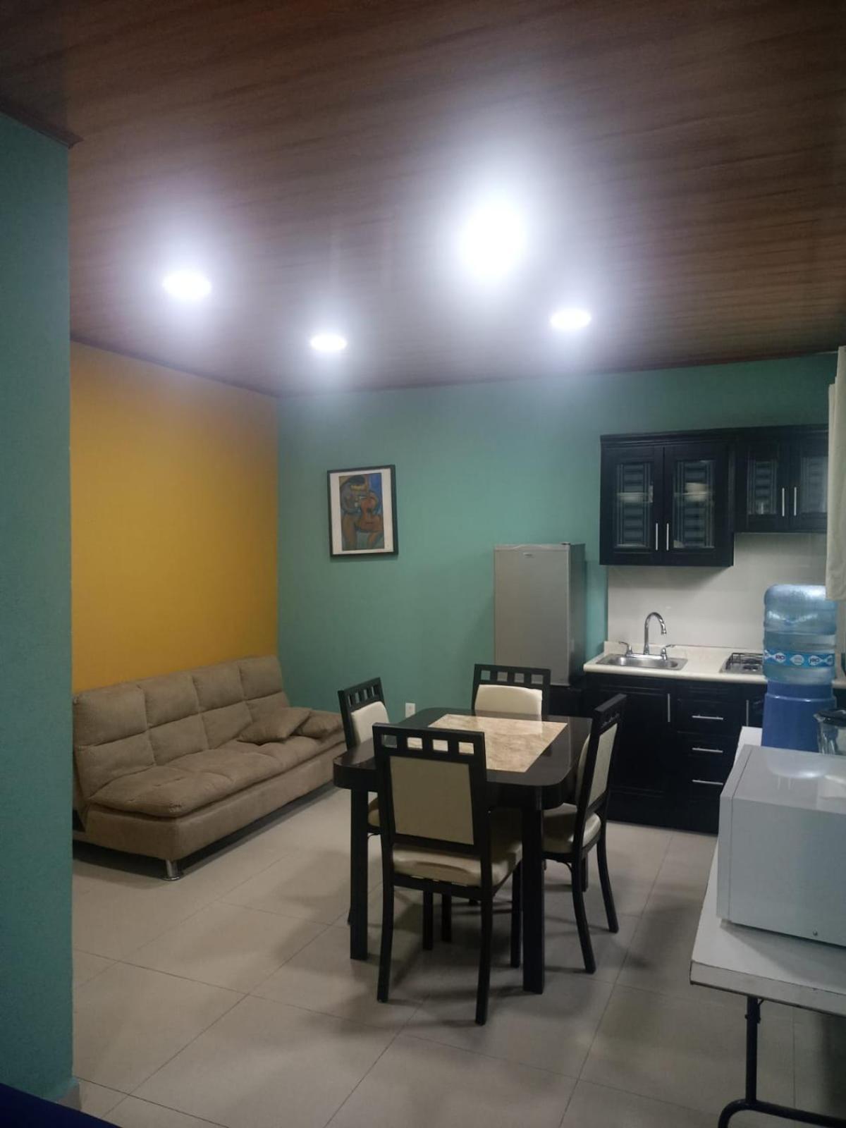 Guest house Casa Flores