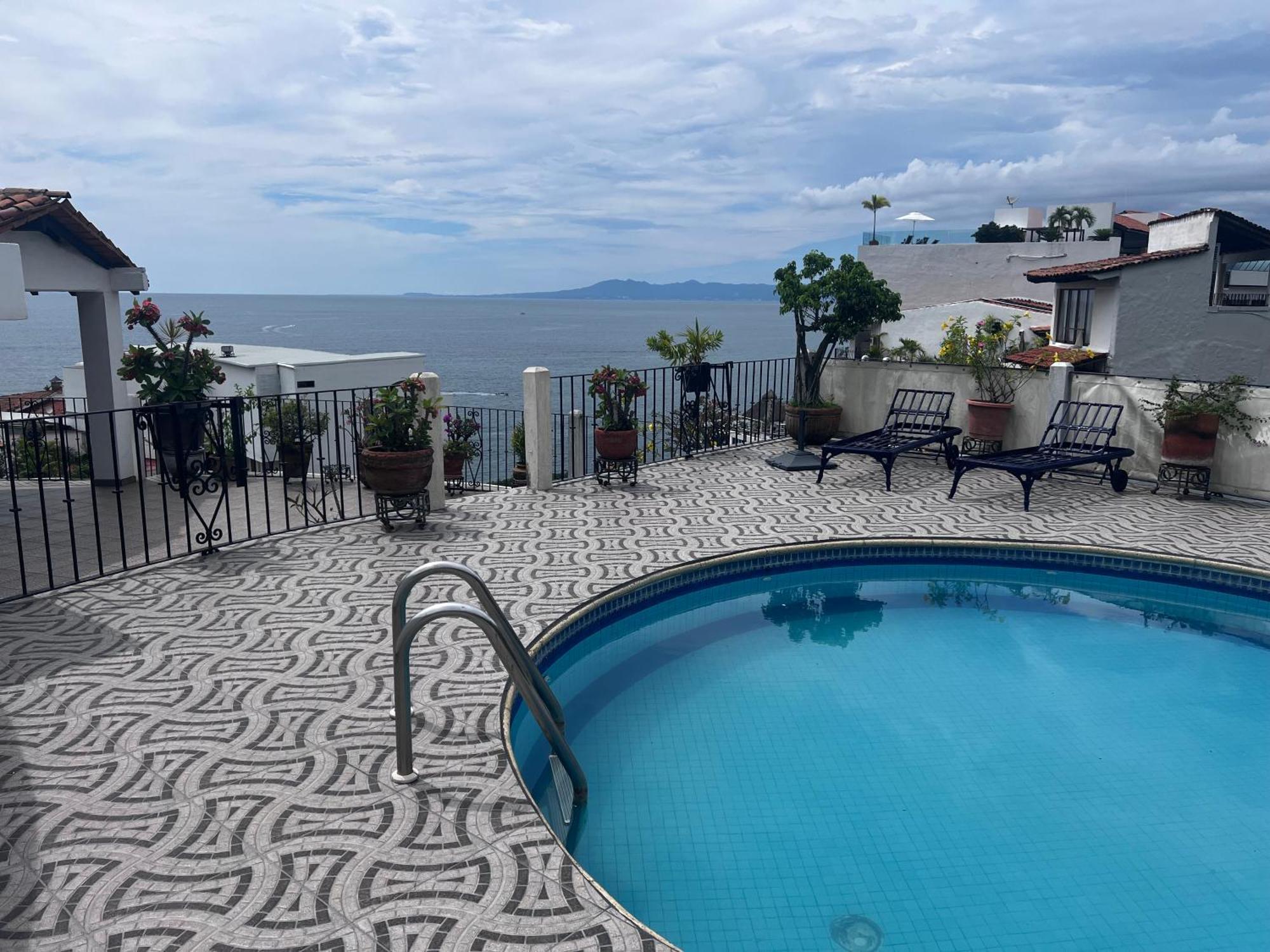 New Listing Zona Romantica, 2bd, 3 Bath *