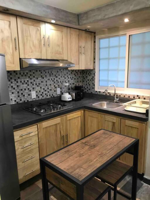 4, De Brisas Apartment