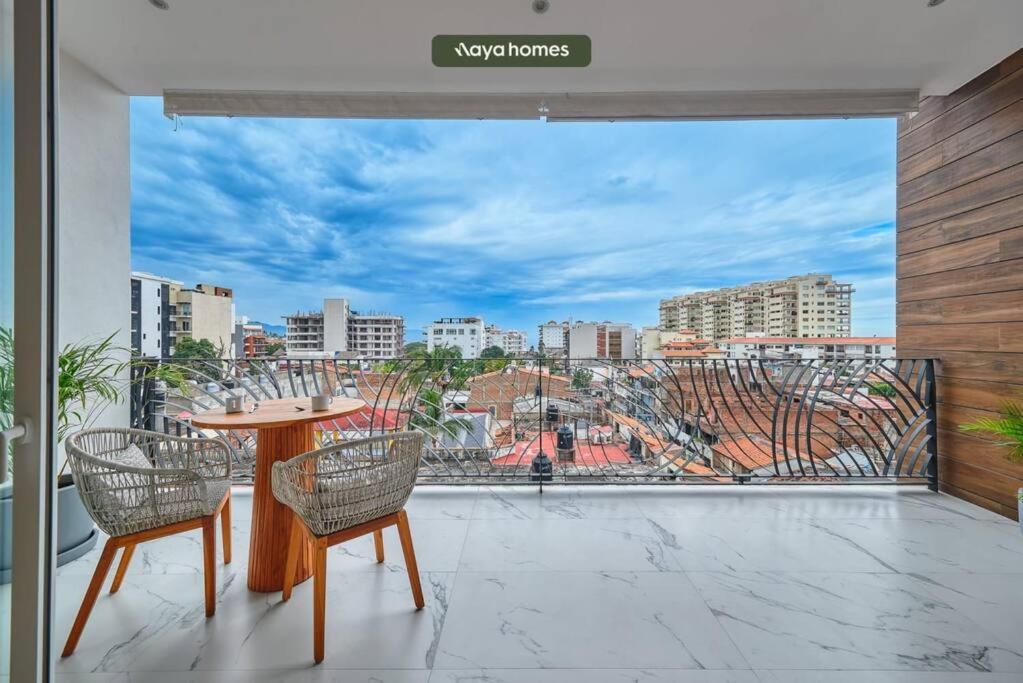 Amazing With Rooftop Pool *