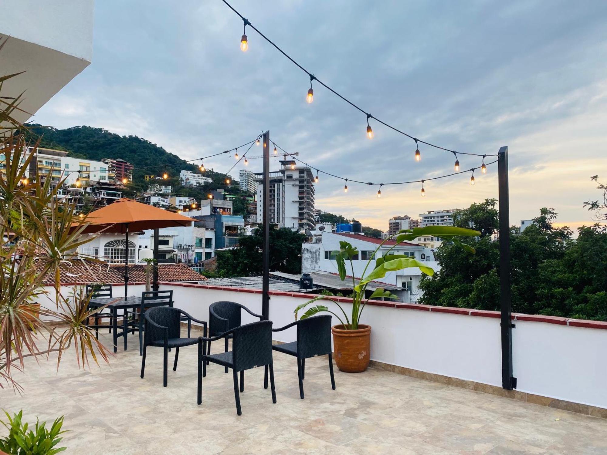 6 Blocks To Beach, Roof Terrace With Spa Tub & Bbq *