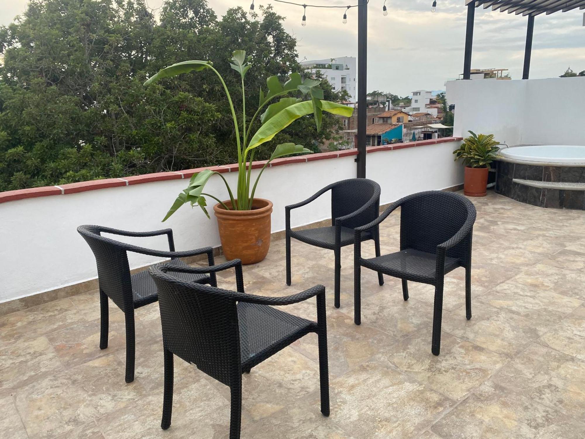 6 Blocks To Beach, Roof Terrace With Spa Tub & Bbq *