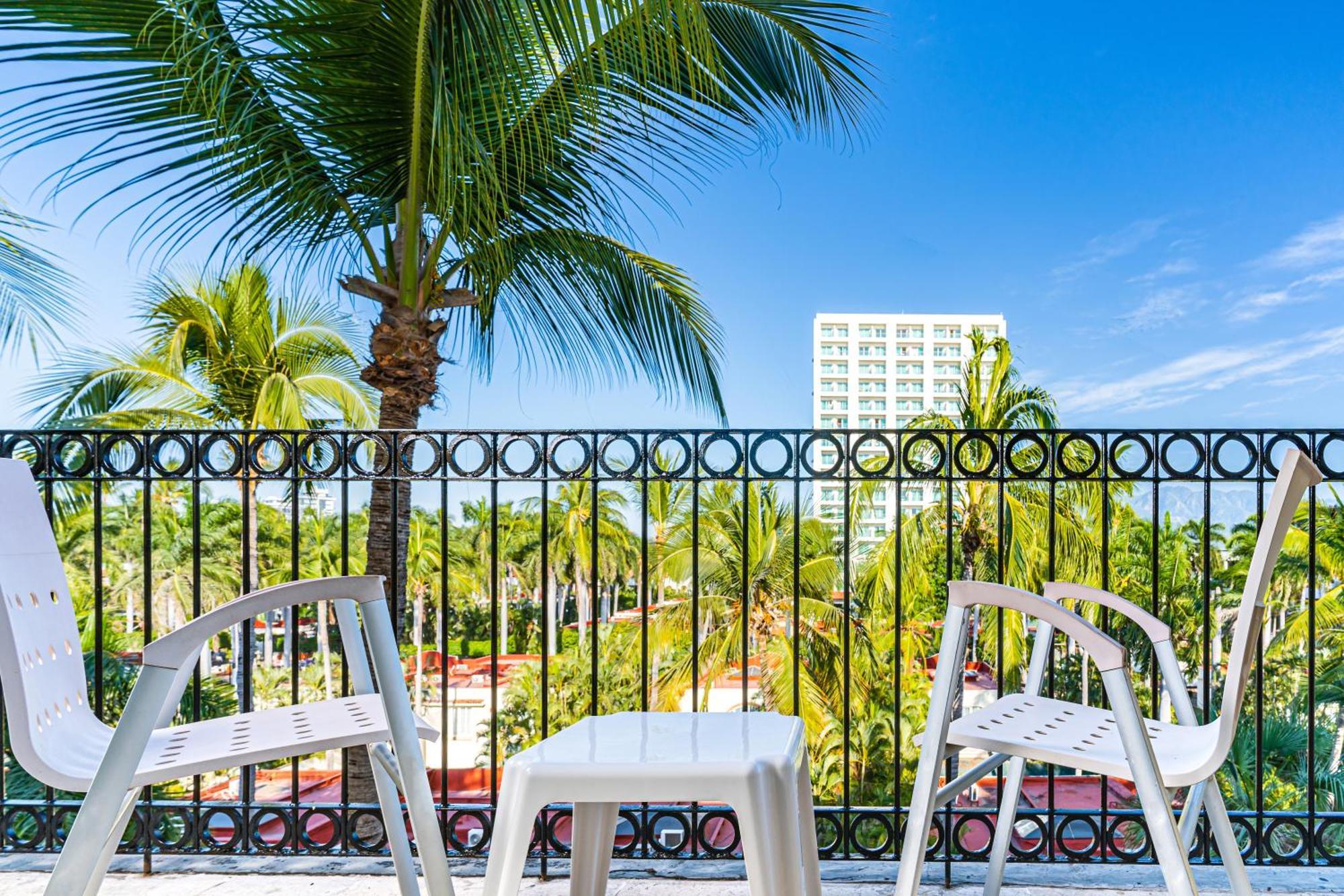Krystal Vallarta Resort 4*