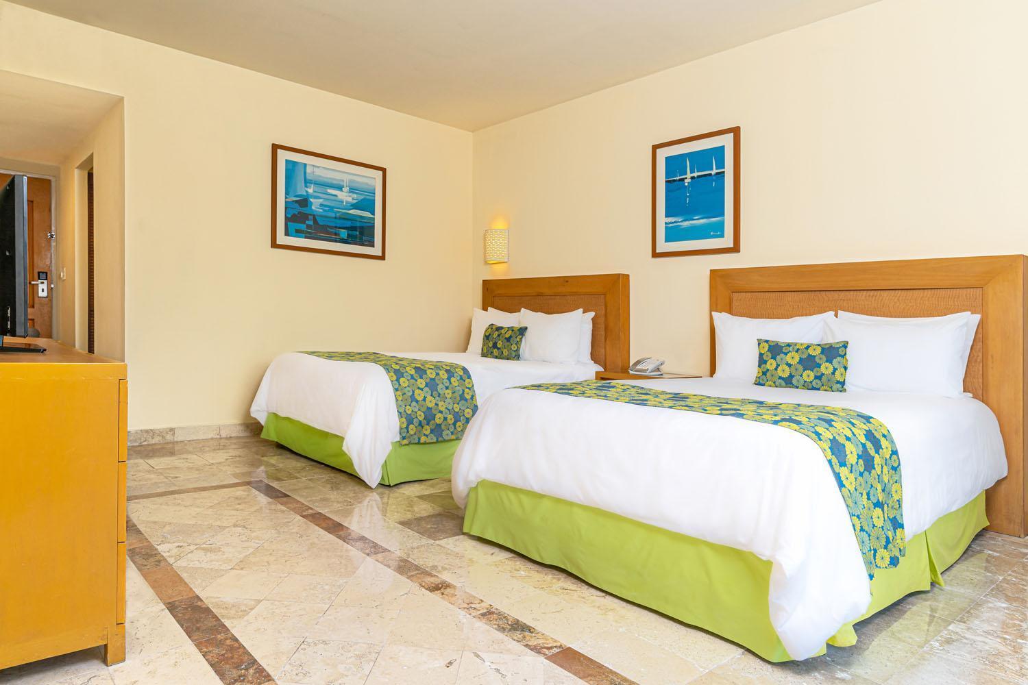 Krystal Vallarta 4*