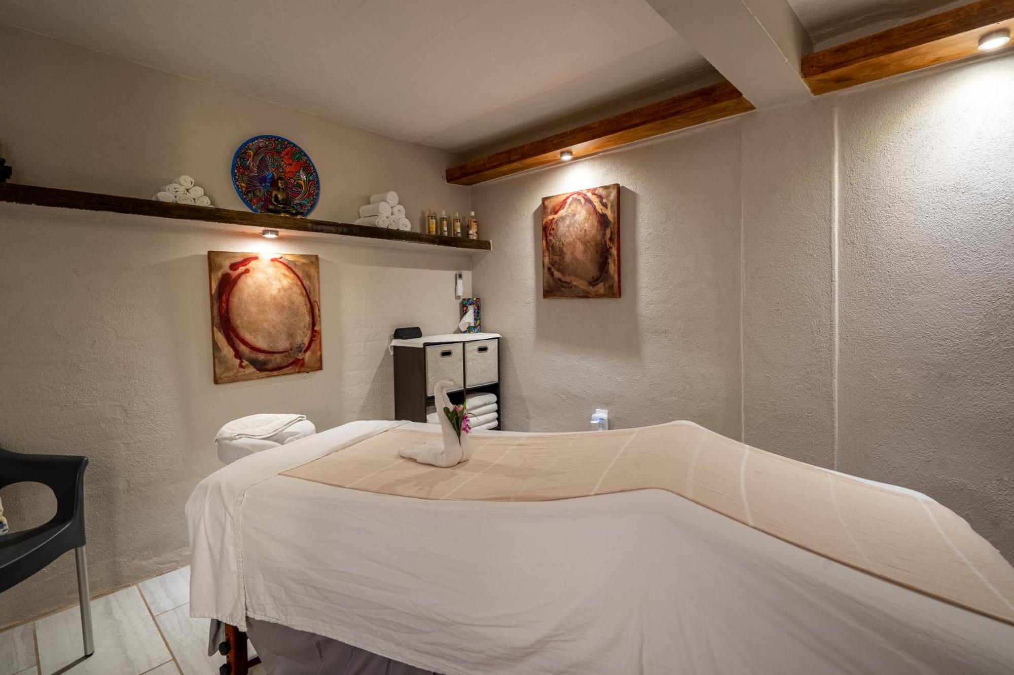 Zonaz Boutique Hotel 4*
