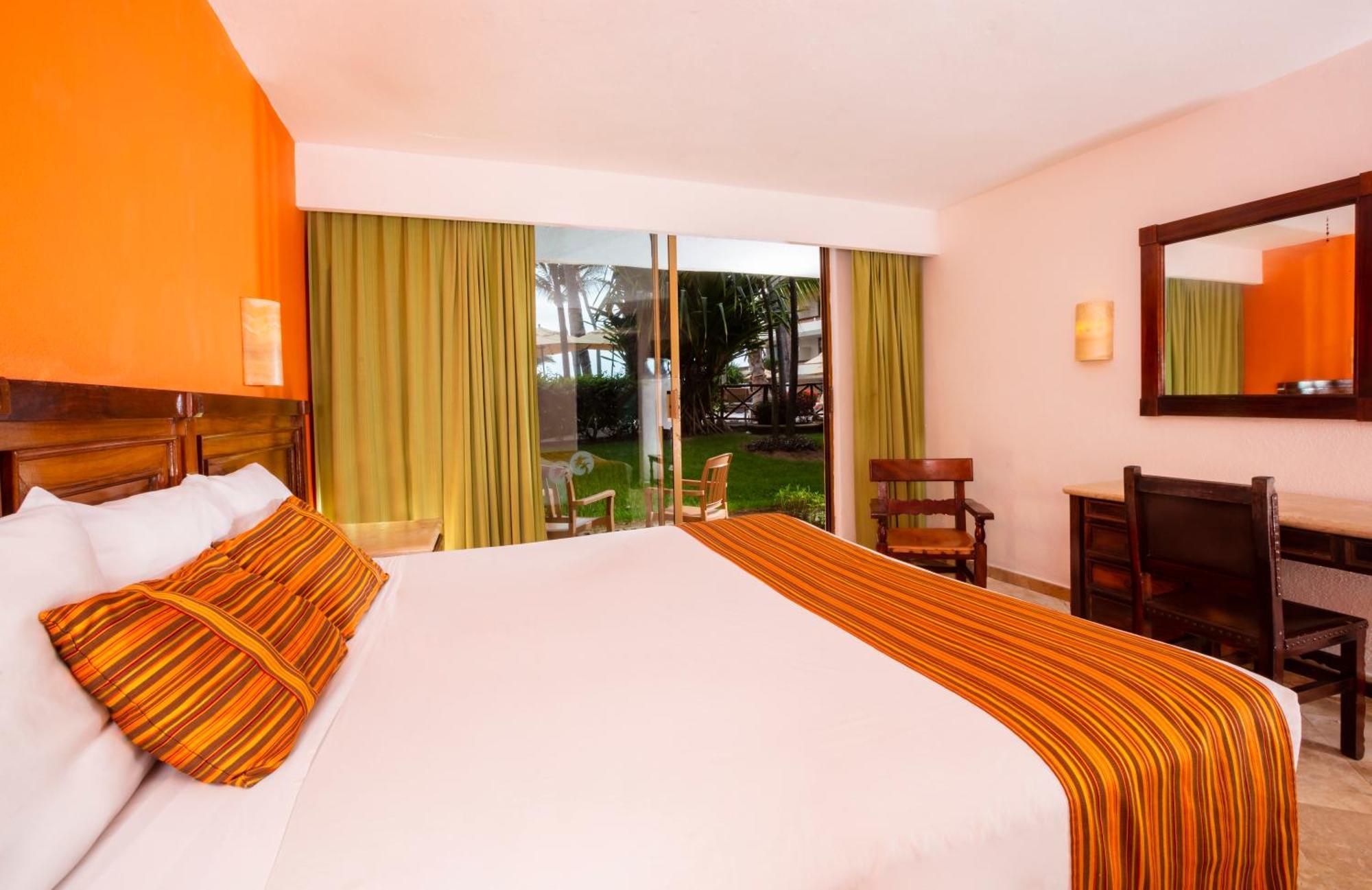Palmas By The Sea Puerto Vallarta
