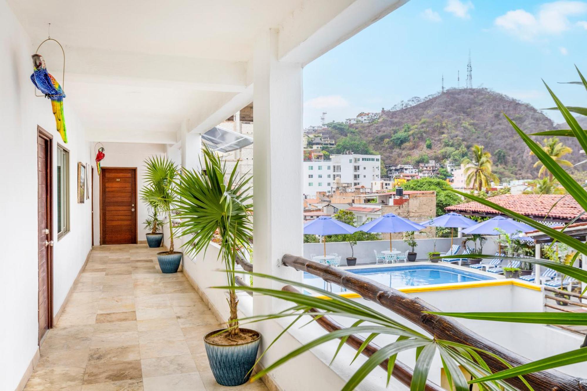Pueblito Vallarta 3*