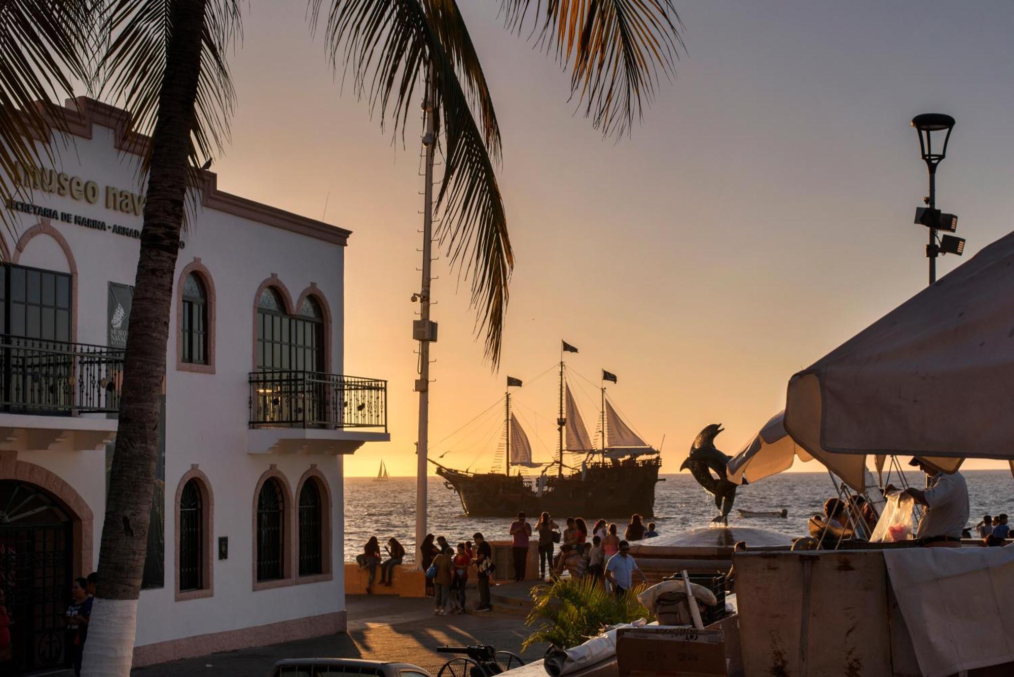 Hotel Pueblito Vallarta 3*