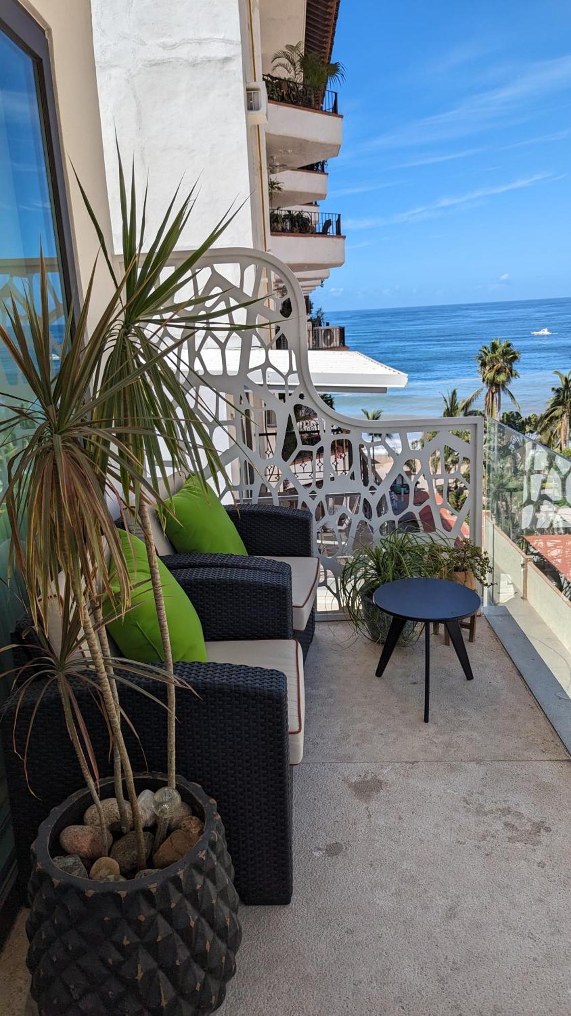 Apartment Ocean View Penthouse In P.v. Romantic Zone *