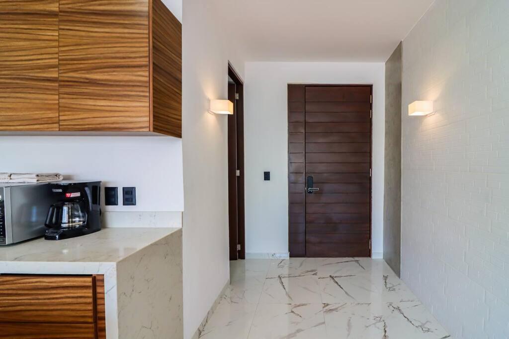 Torre Catalina. Ultra-modern Versalles Getaway *