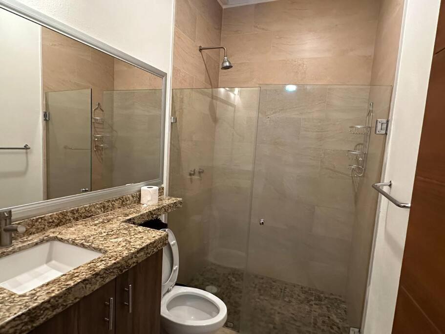 Casa Hermosa Y Acogedora En Privado *