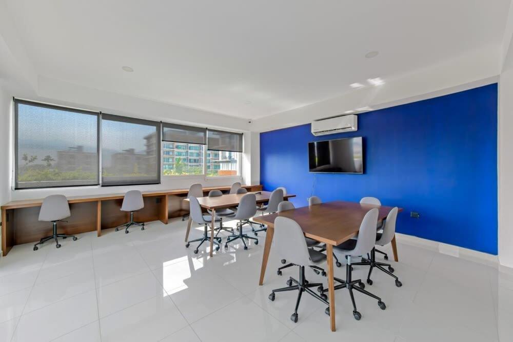 Apartment Zoho Skies Torre 3 Depa 102