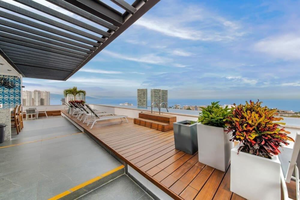 Zoho Skies Torre 3 Depa 102 *