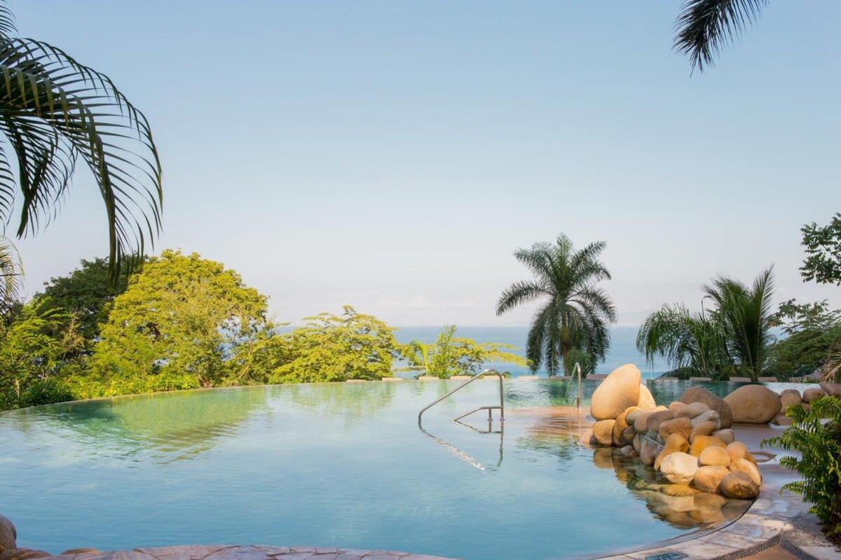 3bd Garza Blanca Oceanview Luxurious Villa