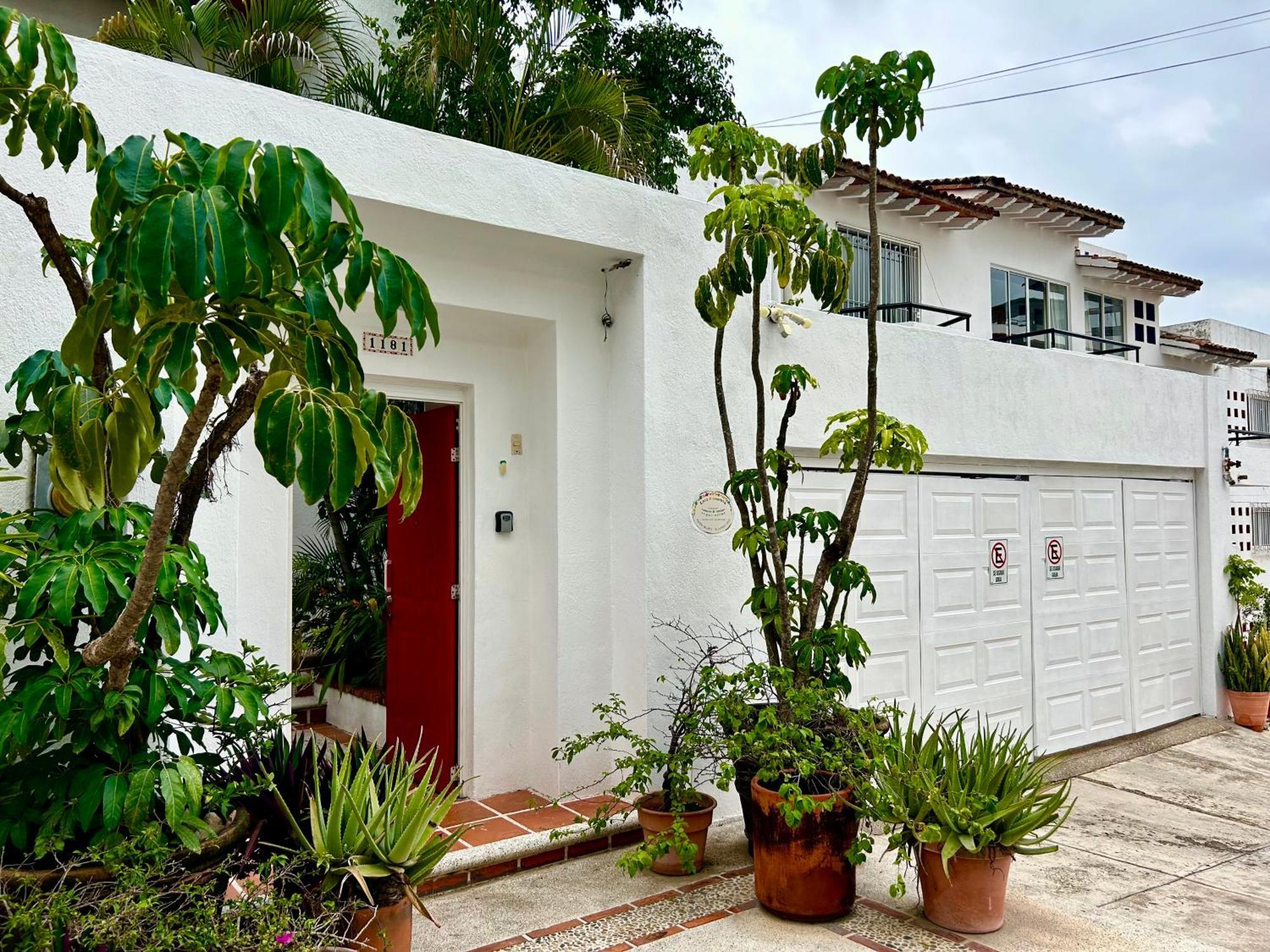Poolside Casita With Air Conditioning Apartment