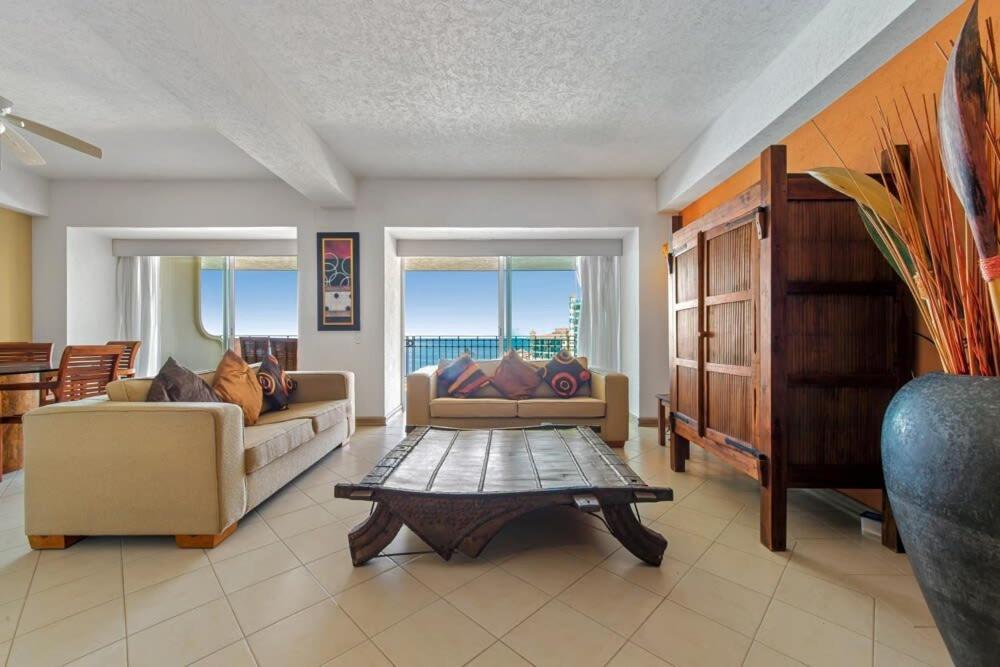 Bay View Grand-e805-pv Apartment