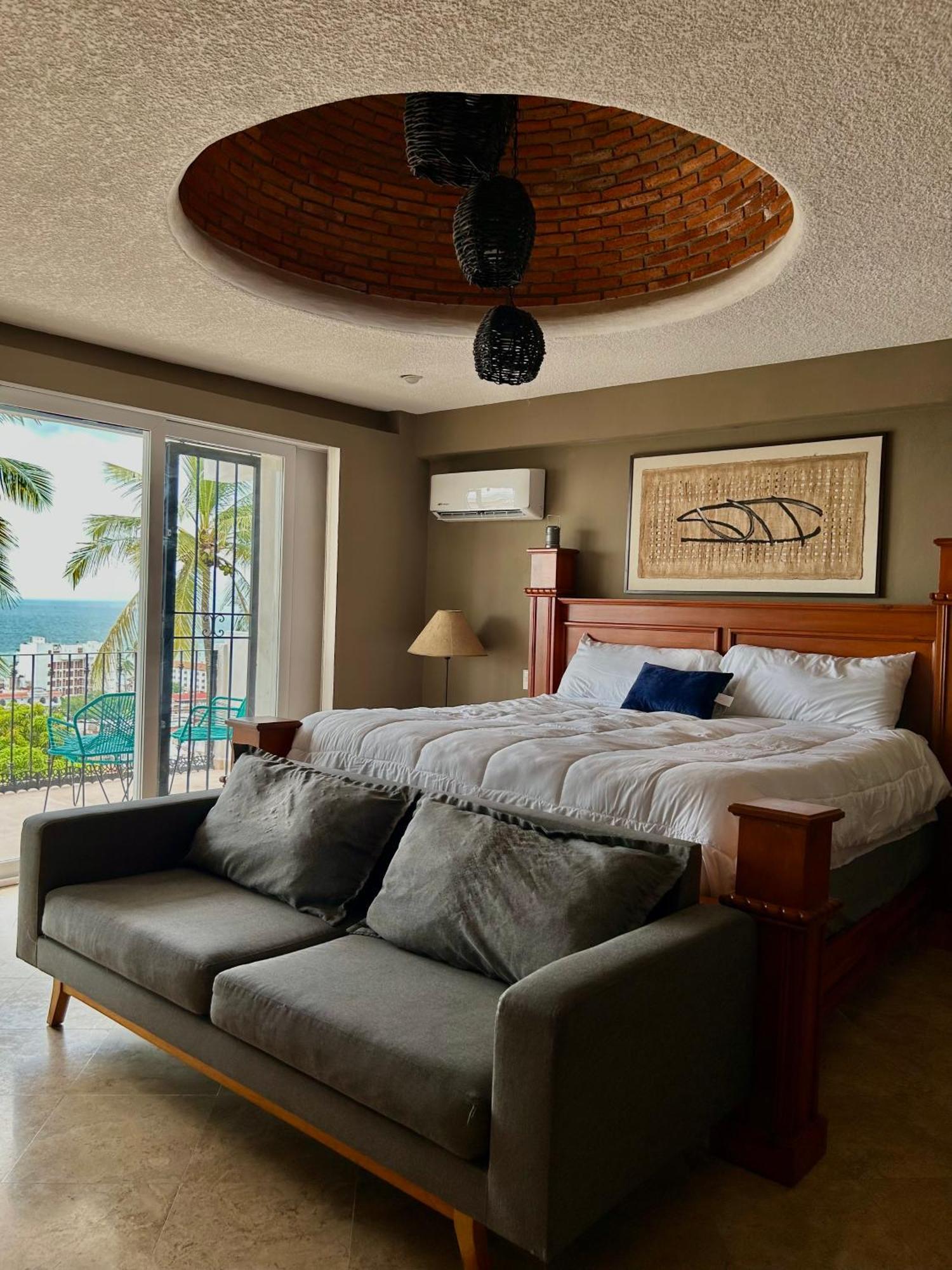 Stunning Ocean Views, Ecuador, Centrally Located Puerto Vallarta