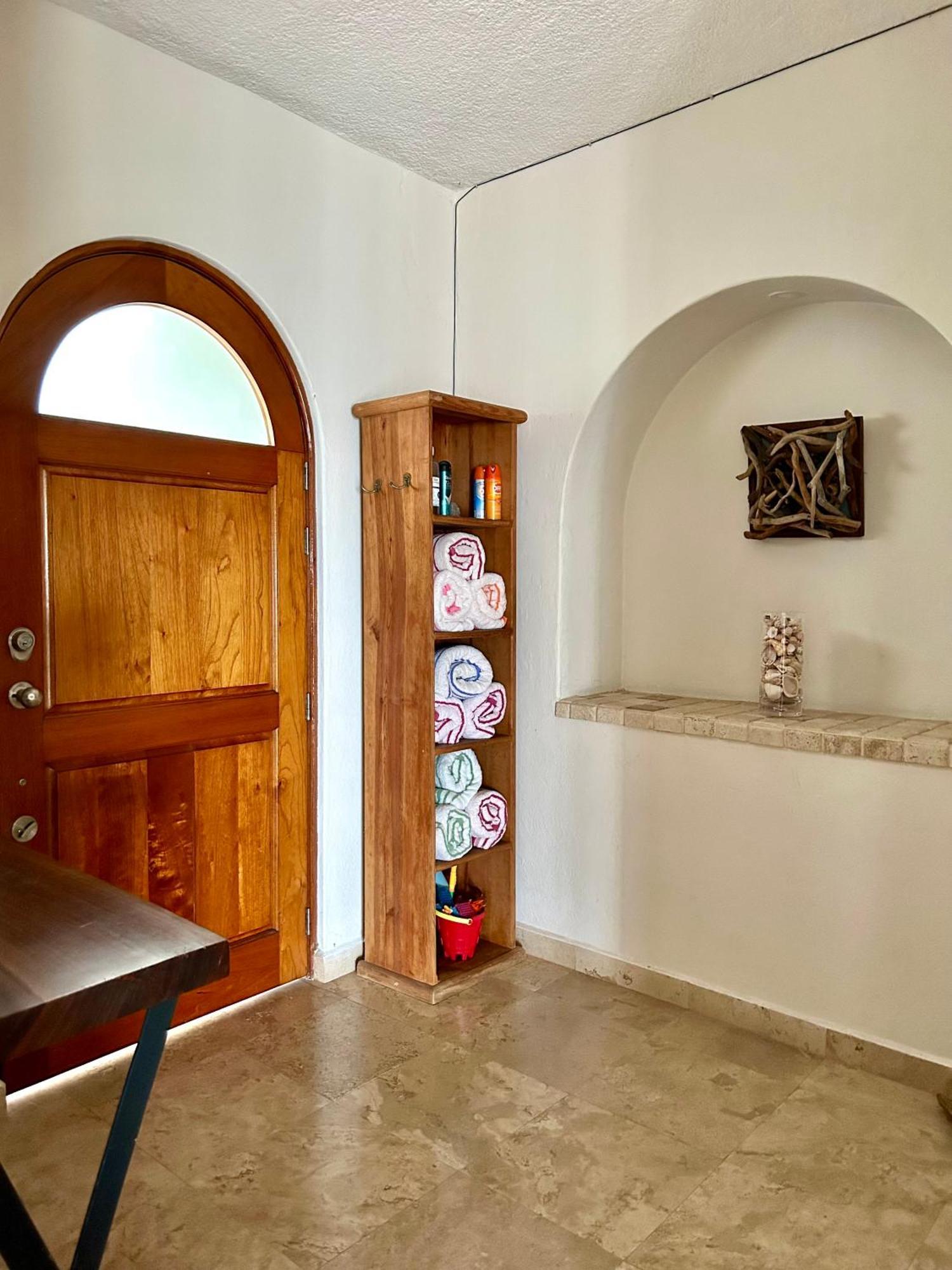 Holiday home Stunning Ocean Views, Ecuador, Centrally Located *