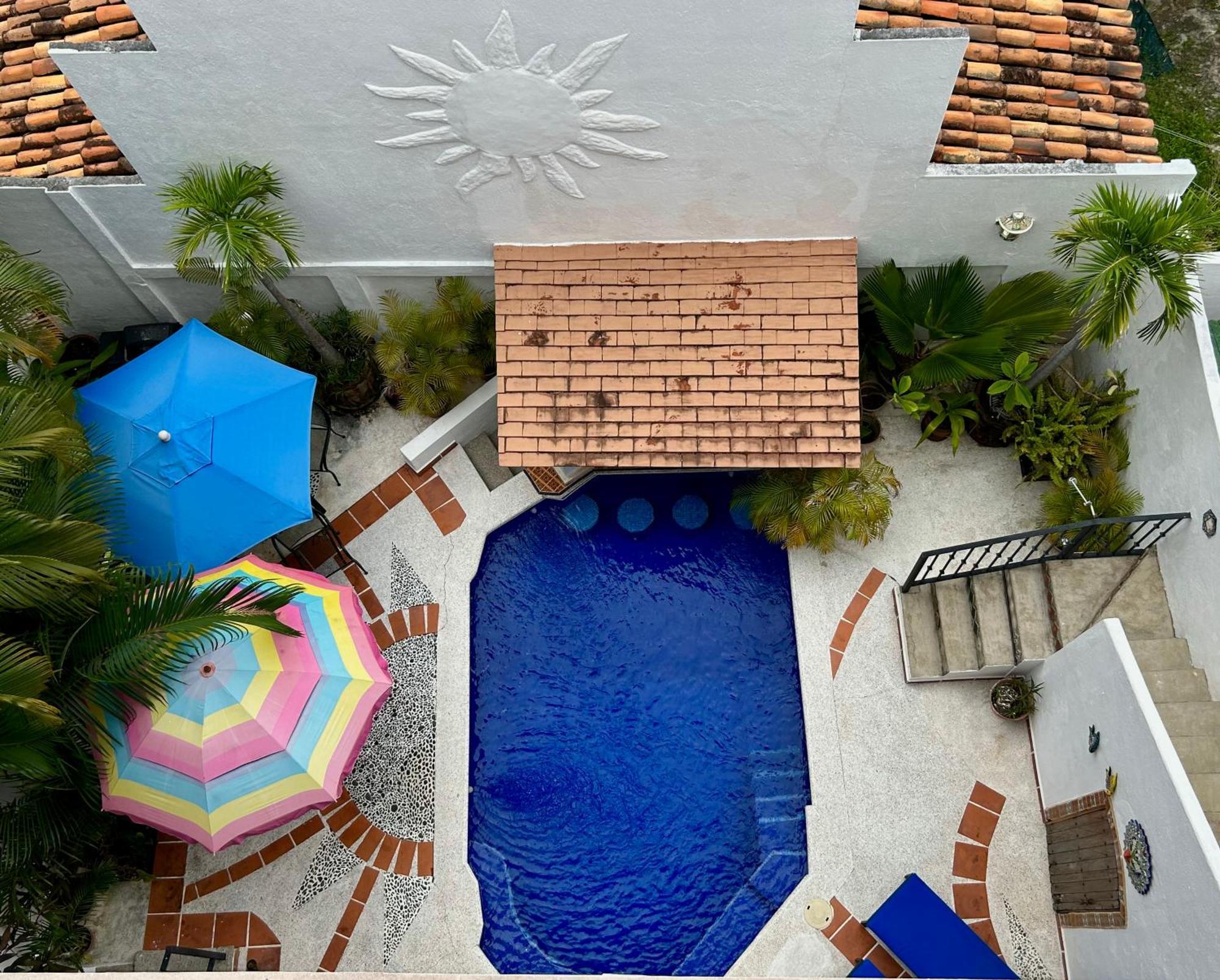 Stunning Ocean Views, Ecuador, Centrally Located *