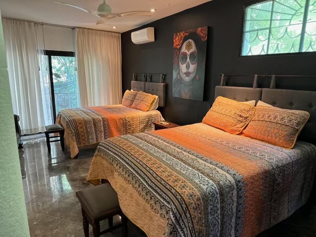 New Listing Zona Romantica, 2bd, 3 Bath