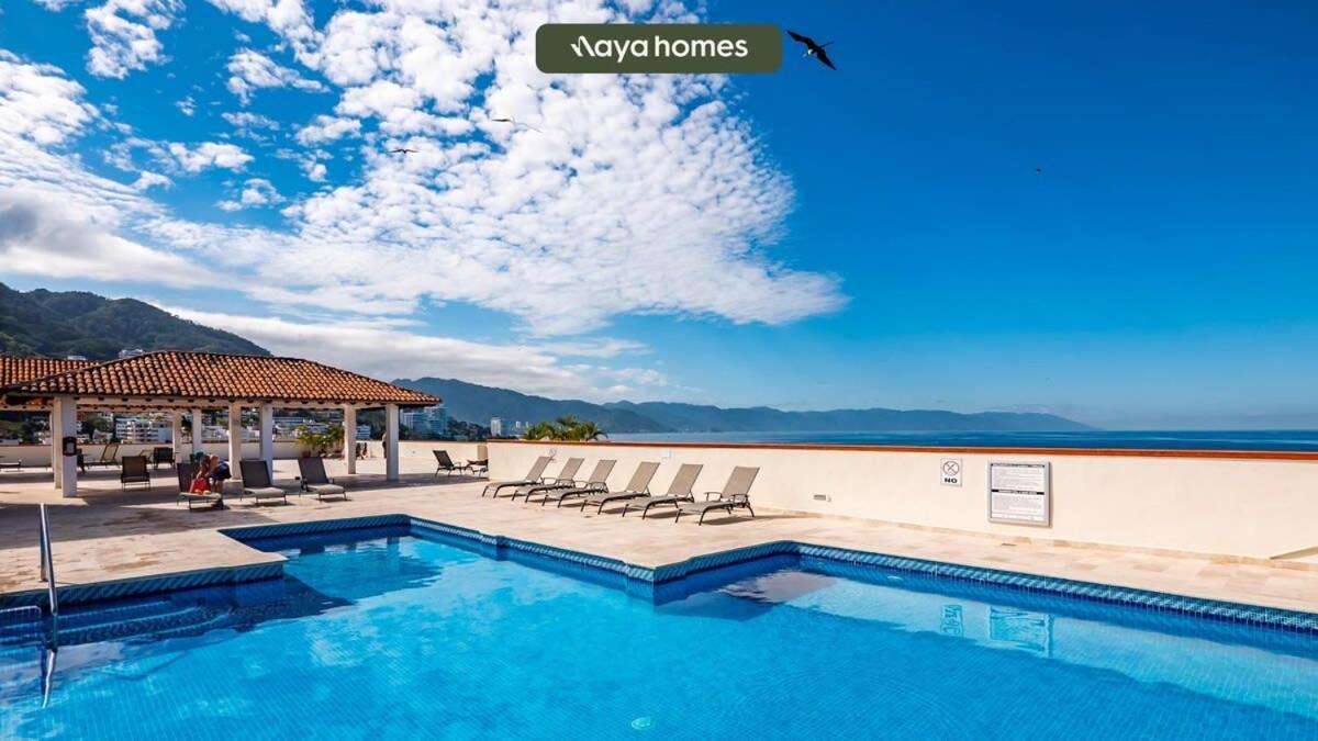 Ocean View 2br Condo-balcony-beach-pool *