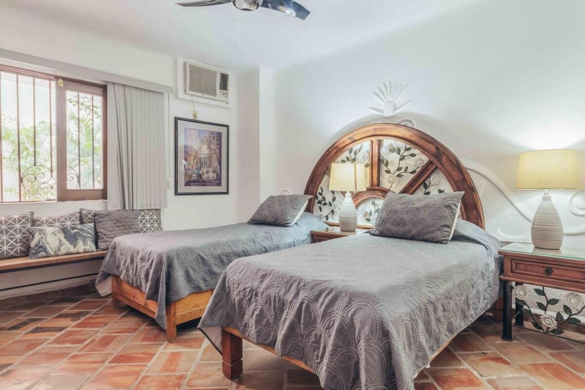Apartment Ocean View 2br Condo-balcony-beach-pool *