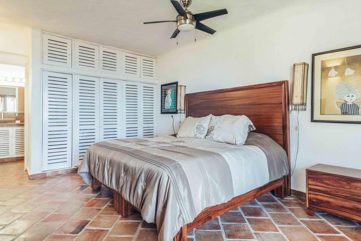 Ocean View 2br Condo-balcony-beach-pool Apartment Puerto Vallarta