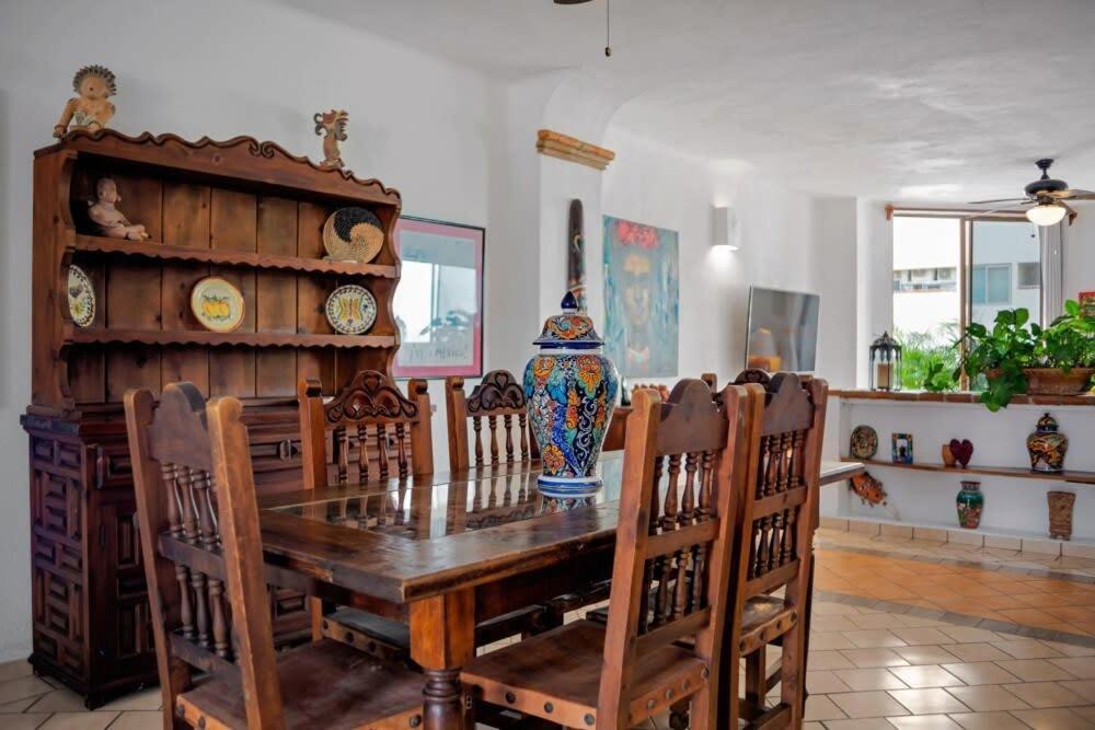 Apartment Ocean View 2br Condo-balcony-beach-pool *