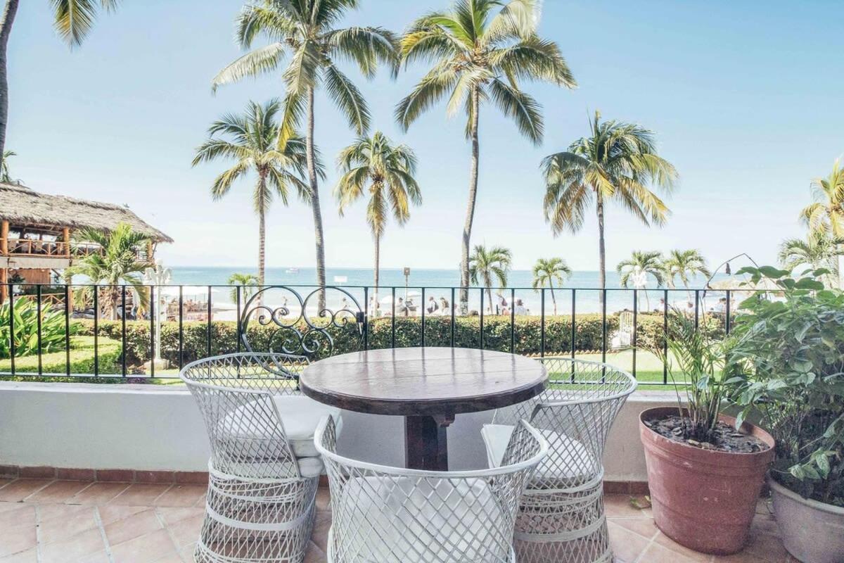 Ocean View 2br Condo-balcony-beach-pool