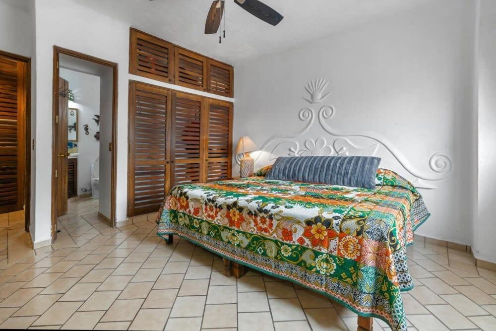 Ocean View 2br Condo-balcony-beach-pool Apartment Puerto Vallarta