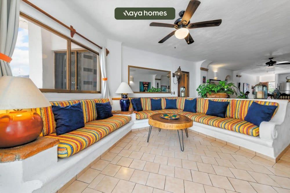 Apartment Ocean View 2br Condo-balcony-beach-pool