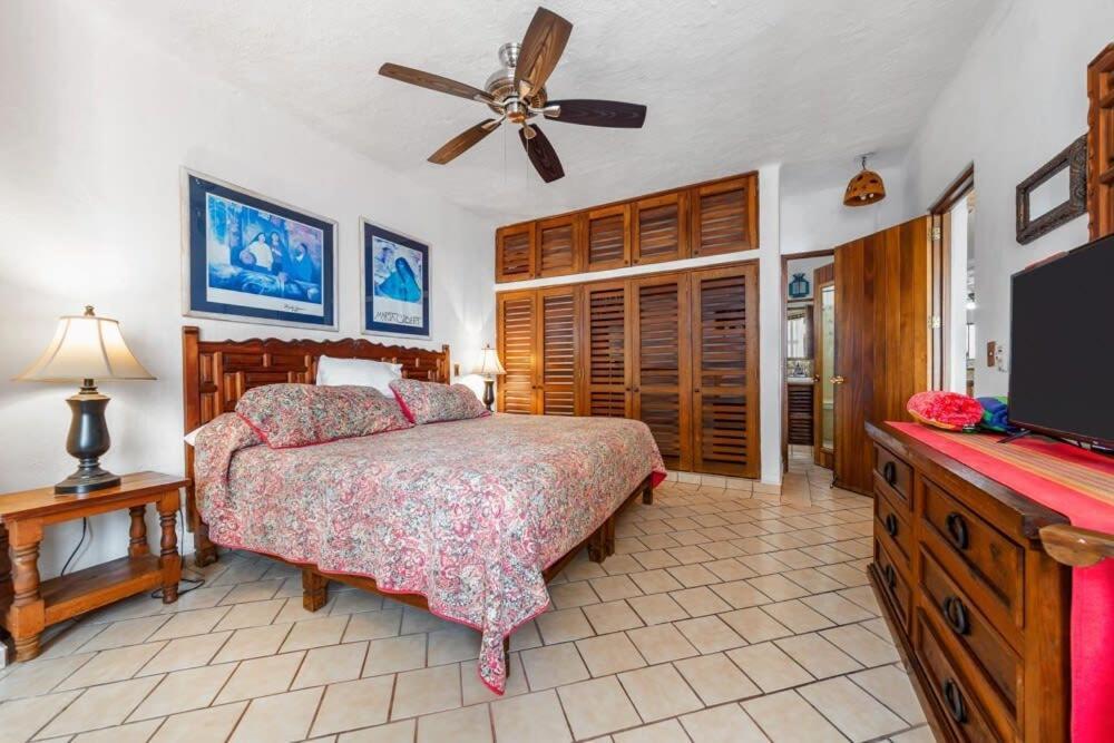 Ocean View 2br Condo-balcony-beach-pool Apartment Puerto Vallarta