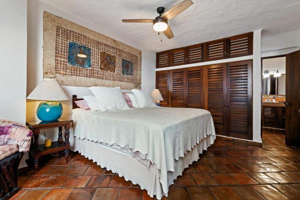 Ocean View 2br Condo-balcony-beach-pool Apartment Puerto Vallarta