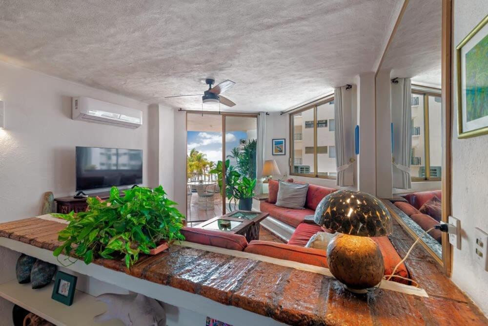 Ocean View 2br Condo-balcony-beach-pool Apartment Puerto Vallarta