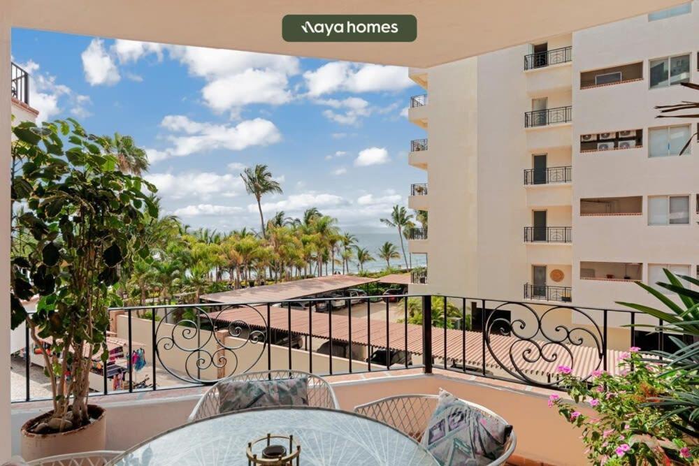 Ocean View 2br Condo-balcony-beach-pool