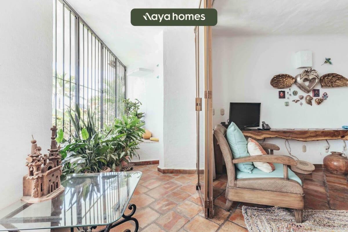 Front Building 2br Condo-balcony-beach-pool Apartamento