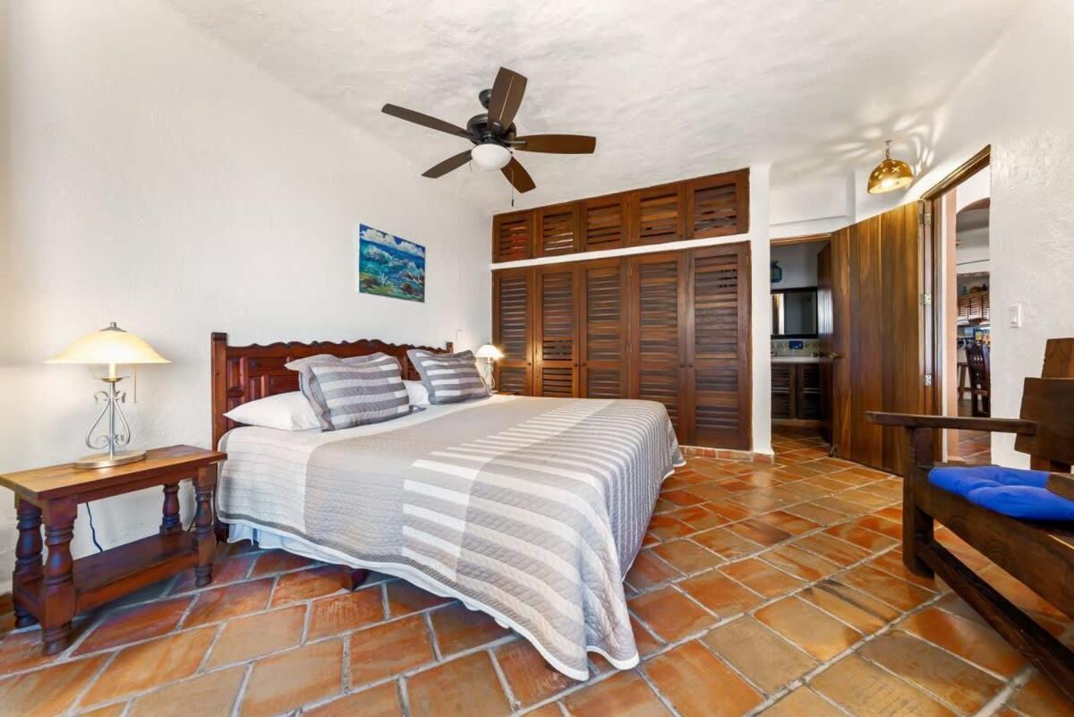 Apartamento Ocean View 2br Condo-balcony-beach-pool *