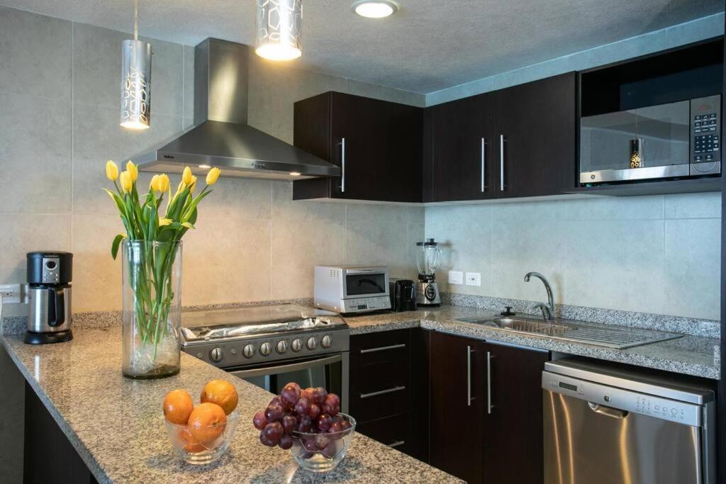 Apartment Grand Venetian Beachfront *