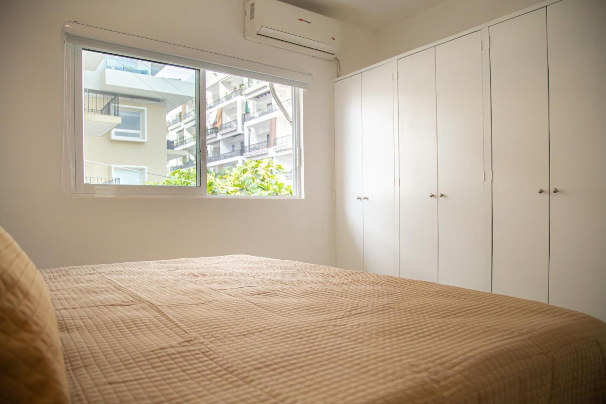 Apartment Prime Location, Better Service *