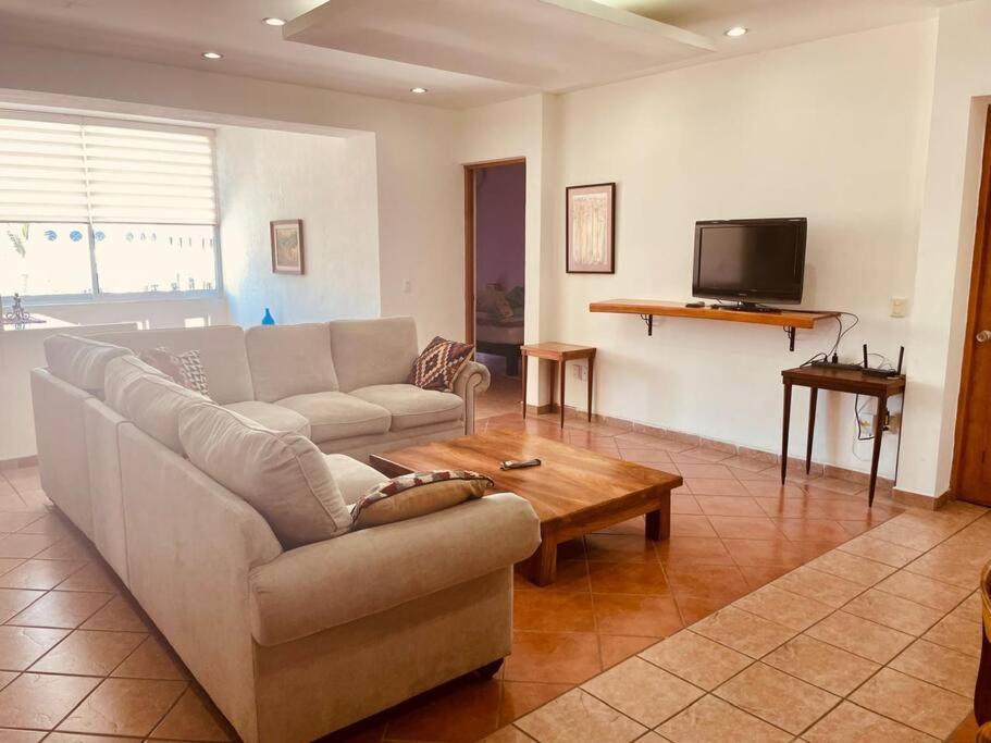 Cozy Mexican Style Apartment