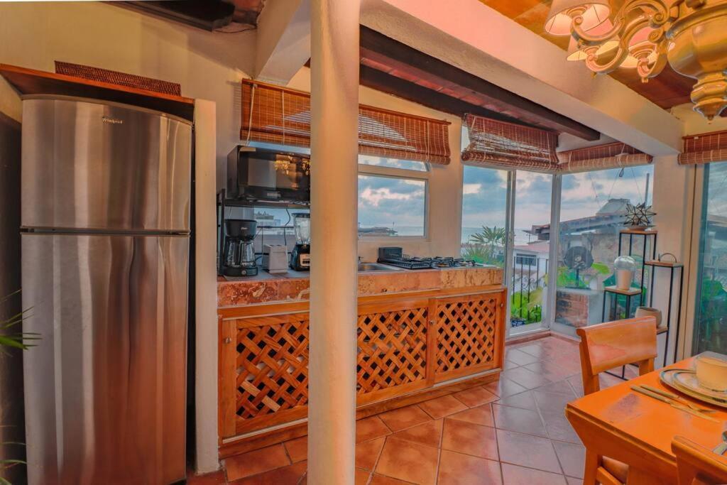 La Vista - Ocean And Cathedral Views Apartment *
