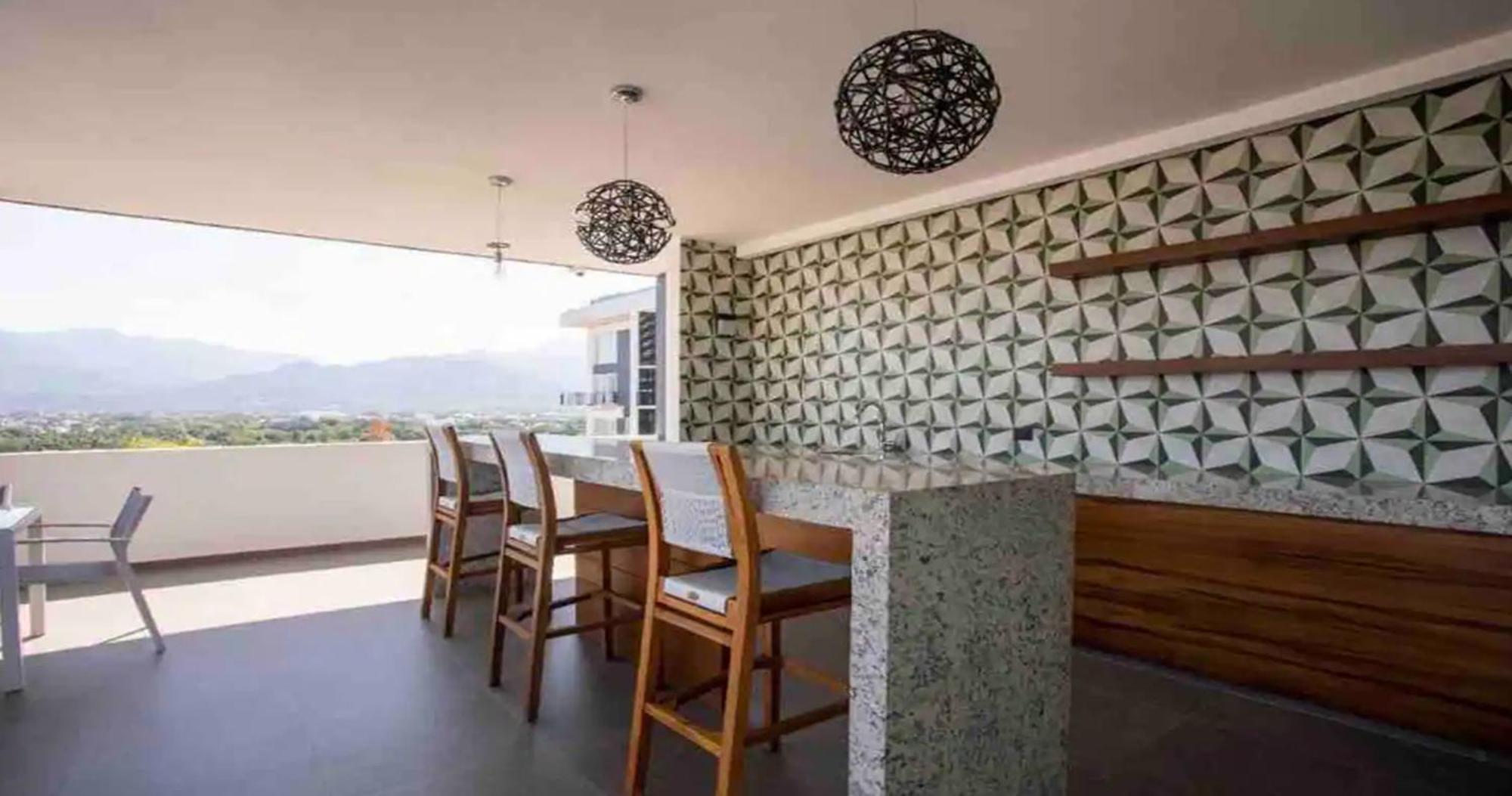Zoho Skies Amazing View Sleeps 6, #t1-1104 Apartment