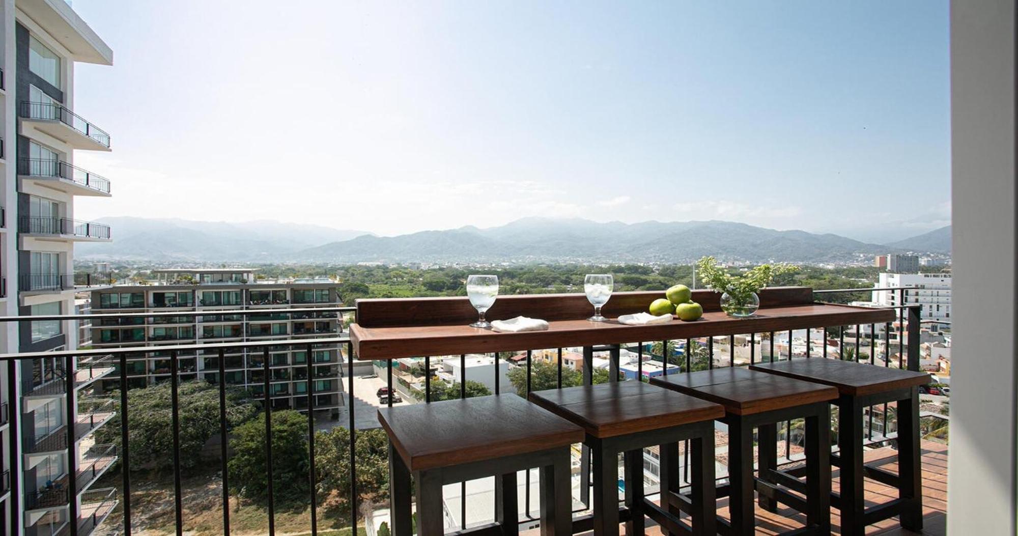 Zoho Skies Amazing View Sleeps 6, #t1-1104 Apartment *