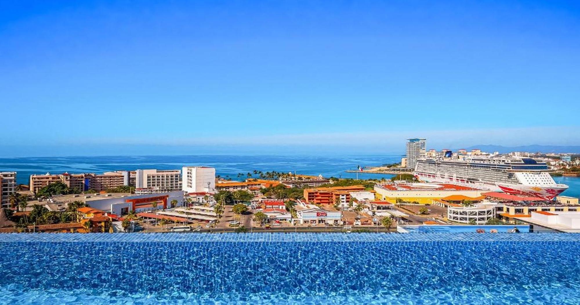 Apartment Zoho Skies Amazing View Sleeps 6, #t1-1104 *