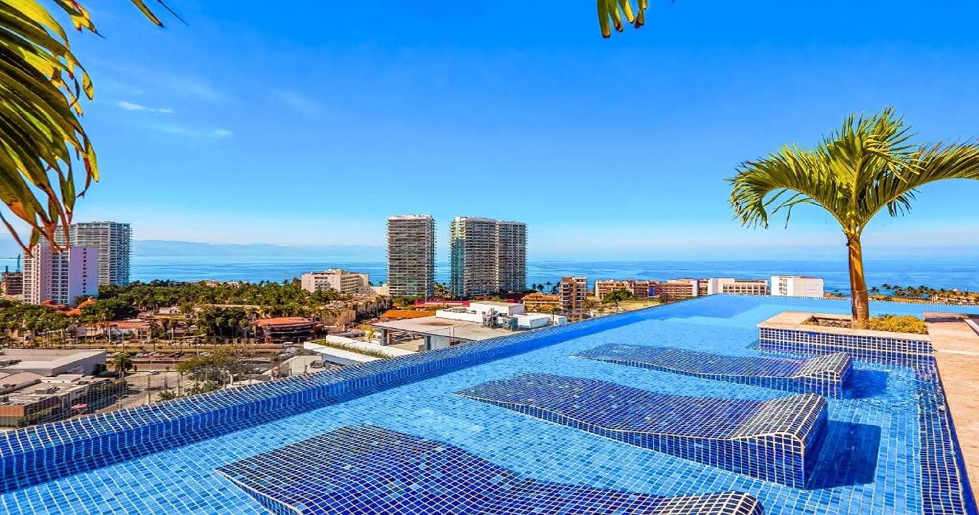 Zoho Skies Amazing View Sleeps 6, #t1-1104