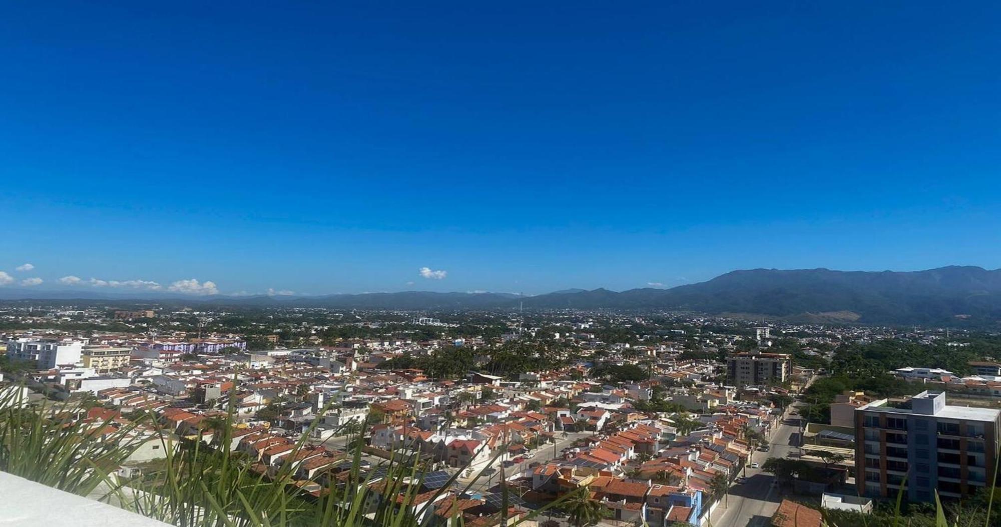 Zoho Skies Amazing View Sleeps 6, #t1-1104 Apartment Puerto Vallarta