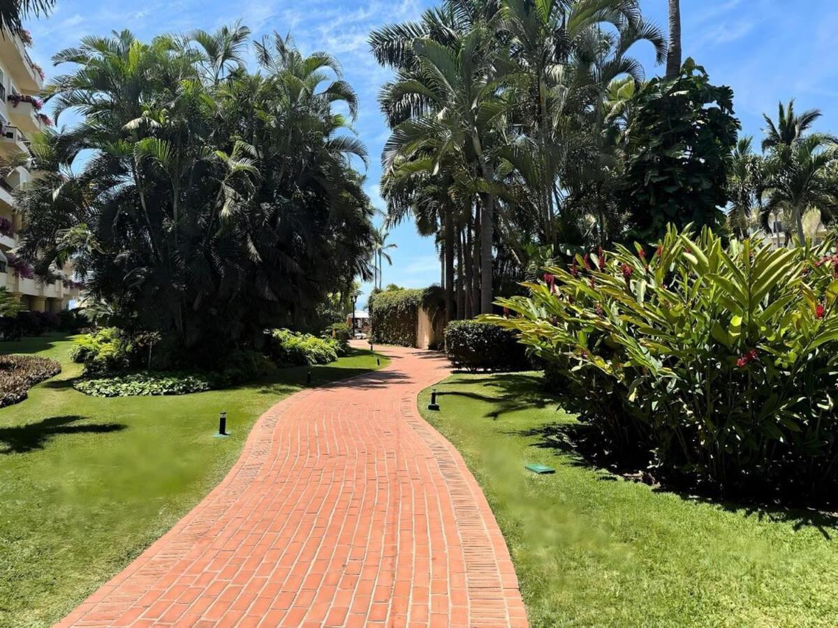 Apartment Beachfront With 3 Pools Gym Kids Club And Tennis