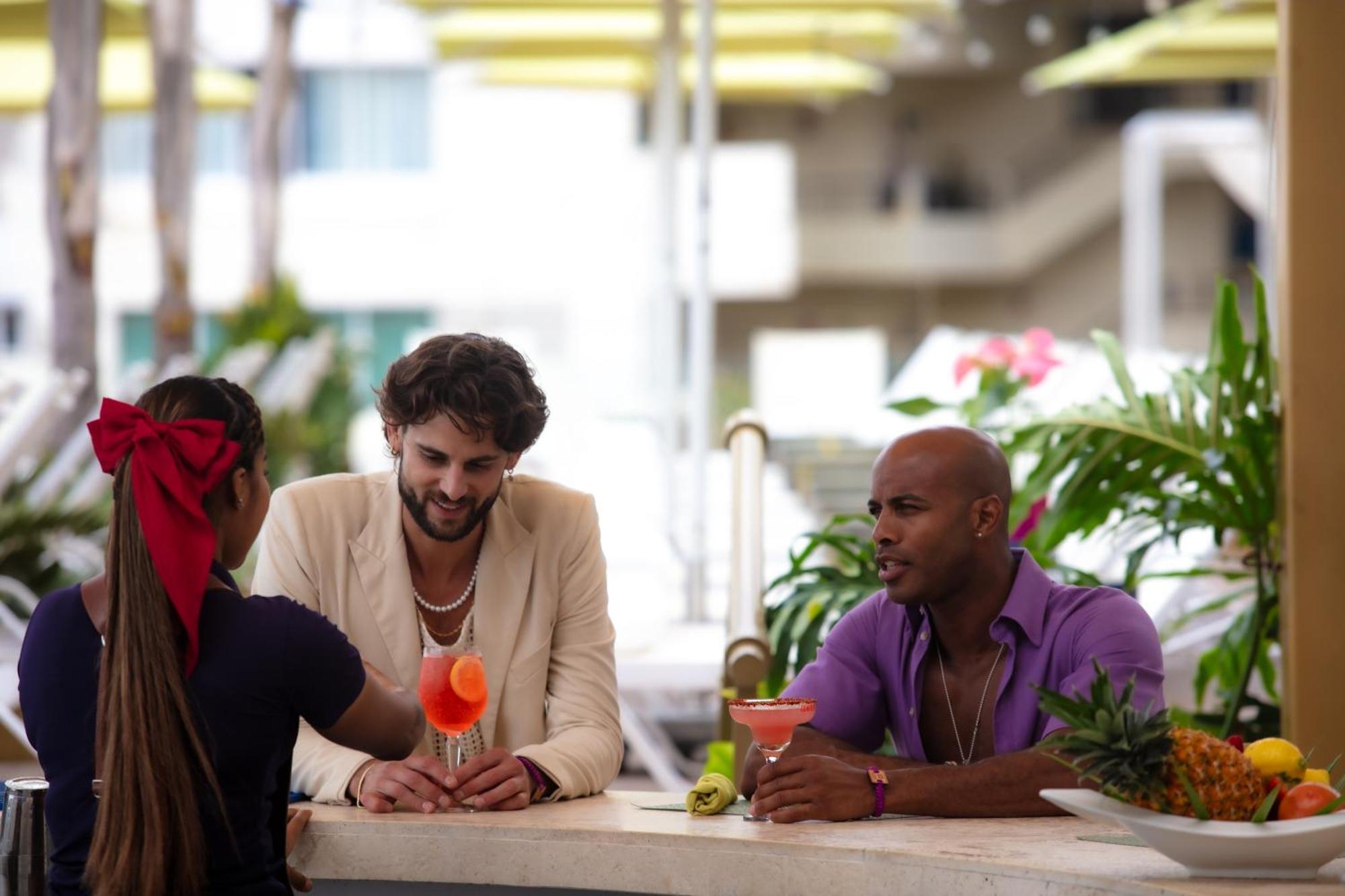 Almar Luxury Lgbt Front Experience (adults Only)